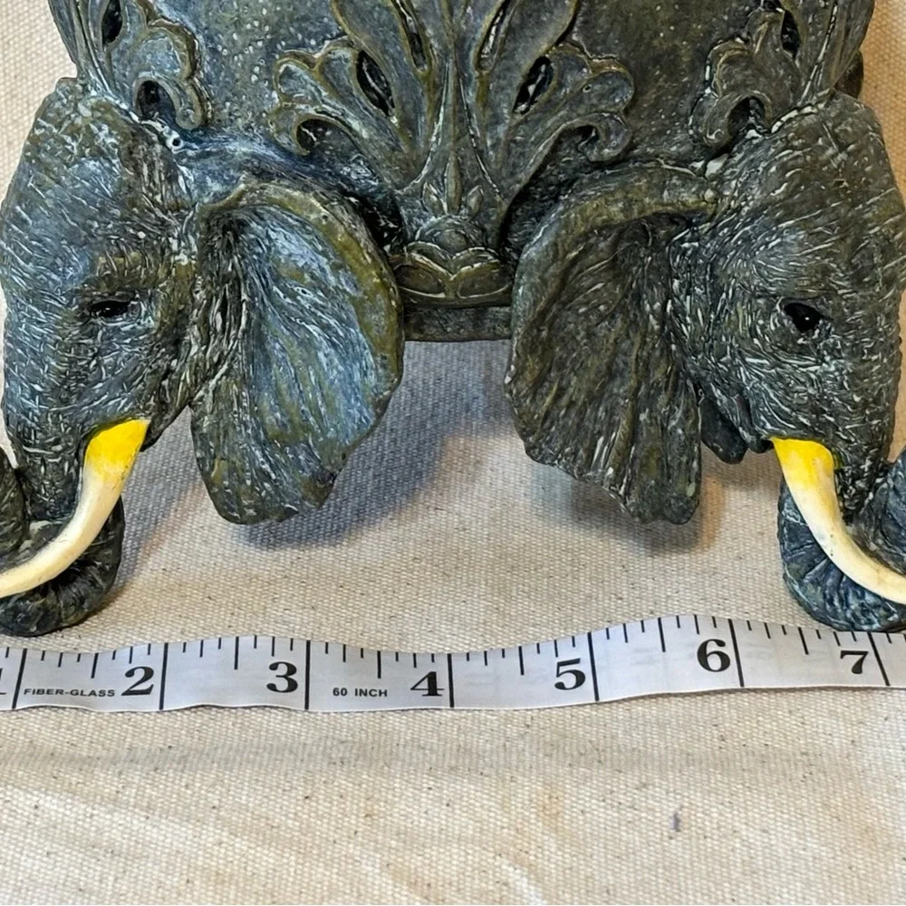 Elephant Design Wall Hook in Black and Gold